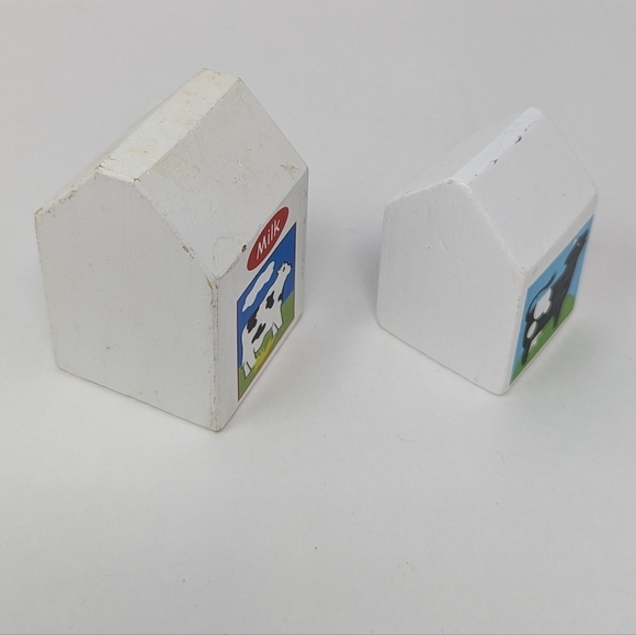 Melissa & Doug Play Food Wood Milk Cartons - Picture 2 of 5